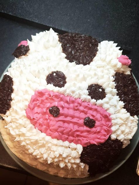 Cow Smash Cake, Cow Cake, Cow Cakes, Cow Birthday, Birthday Stuff, Number Cakes, Bday Cake, Farm Birthday, Decorated Cakes