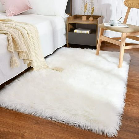 Fluffy Rugs Bedroom, White Fluffy Rug, Girls Bedroom Rug, Faux Sheepskin Rug, Dorm Living Room, White Rectangle, Dorm Living, White Carpet, Preppy Room Decor