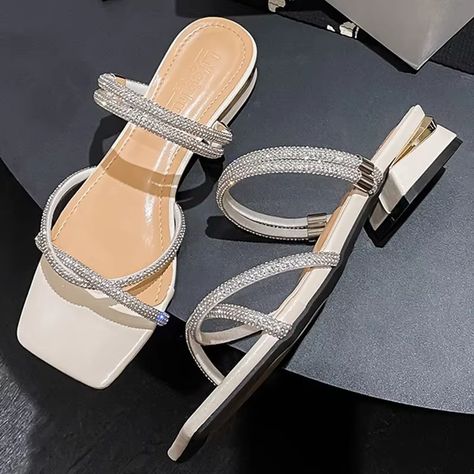 Women 2.5cm Heels Leisure Daily Slides Lady Fashion Bling Sequin Cross Belt Square Heels Slippers Female Nightclub Sandals Bohemian Heels, Sandals Low Heel, Gladiator Sandals Women, Slide Shoes, Summer Slide, Womens Gladiator Sandals, Rhinestone Sandals, Beige Style, Sandals Women