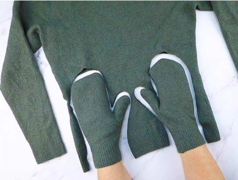 Hello Sewing, Diy Mittens, Upcycled Sweater, Diy Wool, Hand Sewing Projects, Sew Simple, Sweater Mittens, Recycled Sweater, Old Sweater