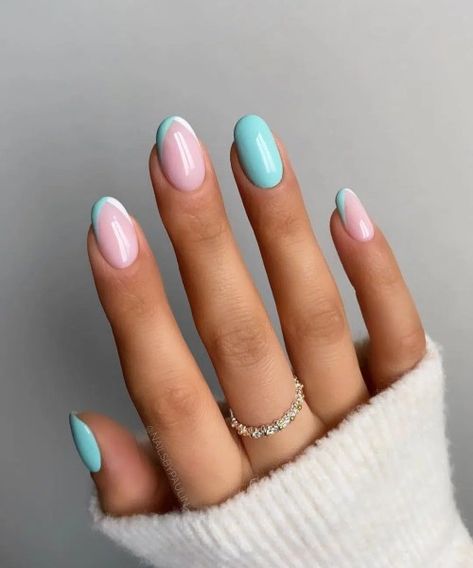 Turquoise Nail Designs, Short Oval Nails, Short French Tip Nails, Aqua Nails, Summer Nail Designs, Summer Manicure, Short Square Nails, Short Nail Designs, Oval Nails