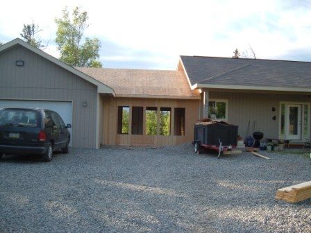 Addition To Ranch House, Garage Breezeway, Carport Makeover, Carport Addition, Garage Additions, Mobile Home Exteriors, Garage To Living Space, Family Room Addition, Building A Garage