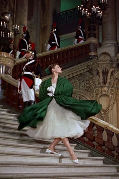 Audrey Core, Funny Face 1957, Aubrey Hepburn, Audrey Hepburn Inspired, Audrey Hepburn Photos, Audrey Hepburn Style, Hepburn Style, Fred Astaire, Funny Face