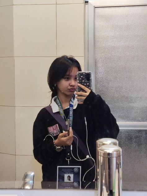 Highschool student life journalism out  school life photo dump spontaneus life headphones mirror shot aesthetic School Dump Photos, Highschool Student, Mirror Shot, Mirror Photo, Life Photo, School Life, Student Life, High School Students, Photo Dump