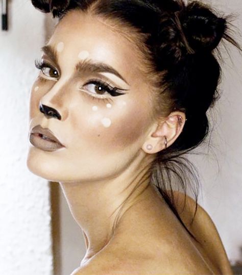 Baby deer makeup Beautiful Makeup Ideas, Beautiful Halloween Makeup, Makeup Zombie, Deer Makeup, Animal Makeup, Cute Halloween Makeup, Halloween Makeup Diy, Makeup Palettes, Halloween Makeup Tutorial