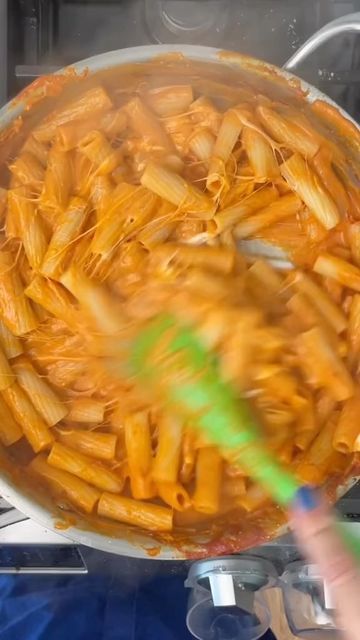 Danny Freeman on Instagram: "I call this a pink sauce, but I’m well aware it’s more of an orange color 😭 Its a cheesy, gooey sauce that combines tomato sauce, cream, Parmesan, and mozzarella! #pastalover #pastasauce #pasta" Pasta With Orange Sauce, Orange Pasta Sauce, Orange Sauce Pasta, Orange Pasta, Pink Sauce, Sauce Pasta, Orange Sauce, Cheesy Pasta, Tasty Recipes Videos