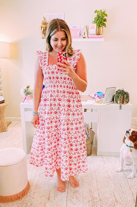 I learned a lot from my buying experience I thought I would share what you need to know for the Hill House Nap Dress Restock. Hillhouse Nap Dress, Nap Dress Outfit, House Dresses Comfy, Hill House Nap Dress, Nap Dress, Swiss Dot Fabric, House Dresses, Hill House, Rustic Chic Wedding