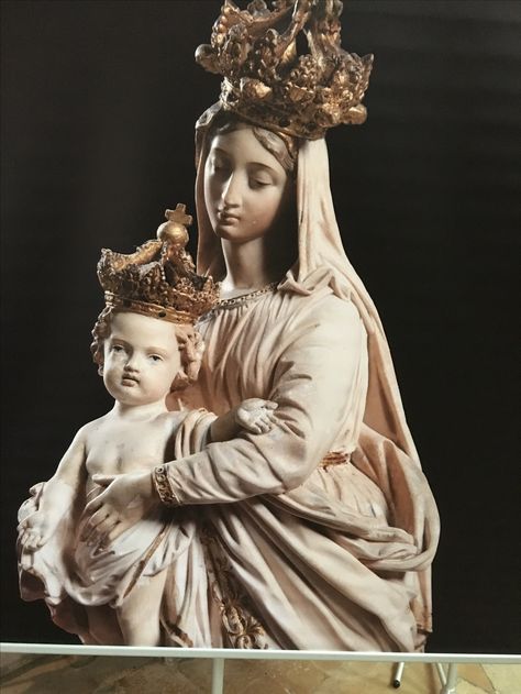 Our Lady of Victories Our Lady Of Victory Image, Godly Images, Our Lady Of Victory, Lady Images, Altar Pieces, Mother Of Christ, Mother Mary Pictures, Blessed Mother Statue, Saint Statues