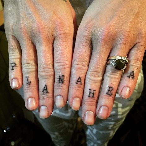 Tattoo uploaded by Hateful Kate • "Stay Real" (via IG—angelmullins14) #knuckletattoos #knuckles #lettering • Tattoodo Knuckle Tattoo Words, 4 Letter Words Tattoo, Knuckles Tattoo, 4 Letter Words, Words Tattoo, Tattoo Words, Knuckle Tattoos, Omerta Tattoo, Letter N Words