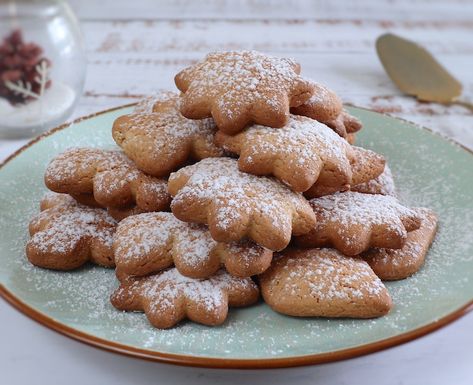 Portuguese Christmas, Christmas Cookies Recipe, Portuguese Sweet Bread, Christmas Cookies Recipes, Delicious Christmas Cookies, Cookies Recipes, Sweet Bread, Portuguese Recipes, Cookies Recipes Christmas