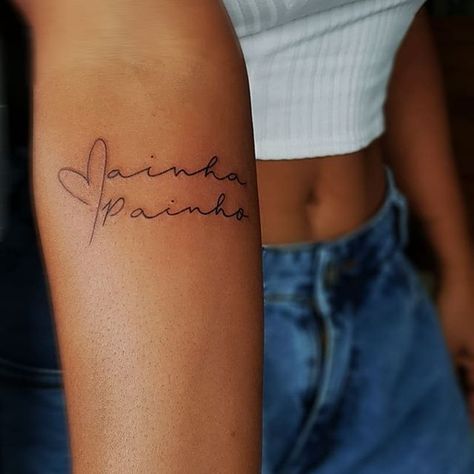 Classy Mom Tattoos, Aesthetic Name Tattoos, Name Tattoo For Daughter, Name Tattoo Aesthetic, Tattoos For Daughters Name, First And Middle Name Tattoo, Fine Line Tattoo Kids Names, Tattoo Of Names, Tattoo Of Kids Names For Women