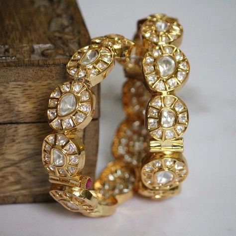 Uncut Bangles, Polki Bangles, Unique Bangle, Kundan Bangles, Sabyasachi Jewellery, Jewel Wedding, Antique Jewelry Indian, Pearl Jewelry Wedding, Bridal Bangles