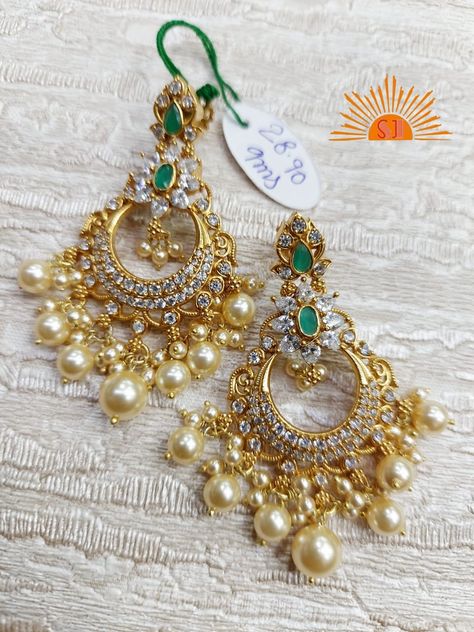 White Pearl Earrings Indian, Gold Earrings Latest Designs, Chandini Earrings Gold, Light Weight Chandbali Earrings Gold, Gold Chandbali Earrings Design, Ear Rings Gold Indian, Chandbali Earrings Gold Latest, Gold Jhumka Earrings Bridal, Gold Chandbali Earrings