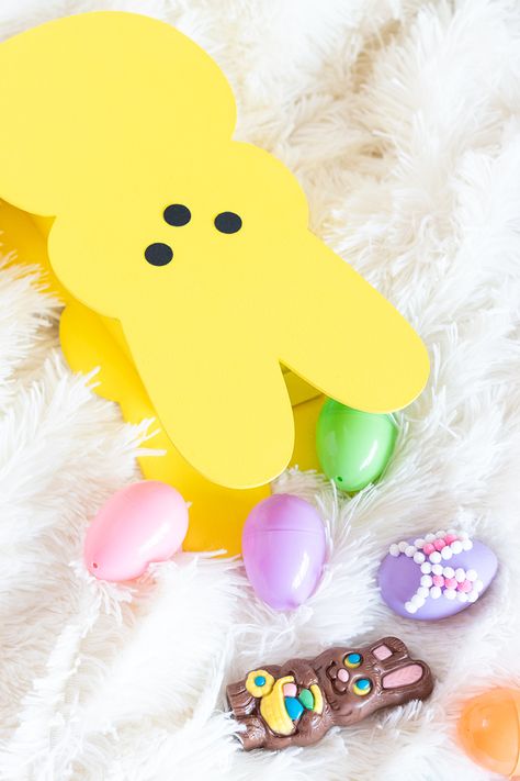 Peeps Easter Basket, Diy Peeps, Peeps Crafts, Peeps Easter, Black Construction Paper, Craft Knives, Diy Pins, Easter Peeps, Easter Rabbit