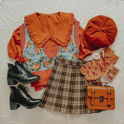 Baker Outfit Aesthetic, Baker Outfit, Orange Season, Fall Is Coming, Orange You Glad, Funky Outfits, Aesthetic Fits, Funky Fashion, Photo Couple