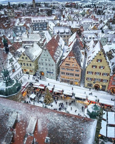 Snow in Rothenburg Germany Rothenburg Germany, Berlin Palace, Christmas In Germany, Rothenburg Ob Der Tauber, Visit Germany, Heart Of Europe, Europe Winter, Europe Map, City Travel