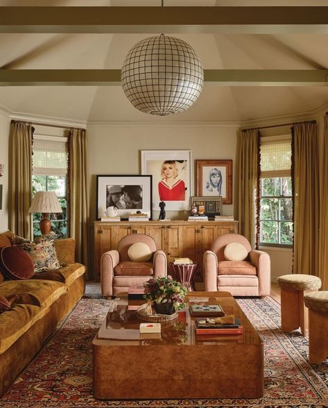 Arch Digest Living Room, Modern Folk Living Room, Mid Century Modern Sitting Area, Emma Roberts Architectural Digest, Emma Roberts Home, Grandma Living Room, Small Tv Room Ideas, Eclectic Living Rooms, Apartment Inspiration