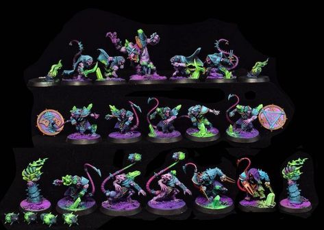 🐙 Scotty 🐙 on Instagram: "Ready for FOOTBALL! 🏈 Super Bowl Sunday so how about some Skaven all ready to squeak 🐁 their way to victory. This plus the hobgoblins we’re already sold but if anyone is interested in a commissioned Blood Bowl team or anything, drop me a DM. . . . . . . . . . . . . . #osl #warpstone #ratstagram #skaven #bloodbowl #fantasyfootball #warhammercommunity #hobbyphotography #miniphotography #gamingcommunity #superbowl2023 #dungeonbowl" Blood Bowl Teams, Football Super Bowl, Blood Bowl Miniatures, Warhammer Paint, Super Bowl Sunday, Blood Bowl, Rats, Super Bowl, Cyberpunk