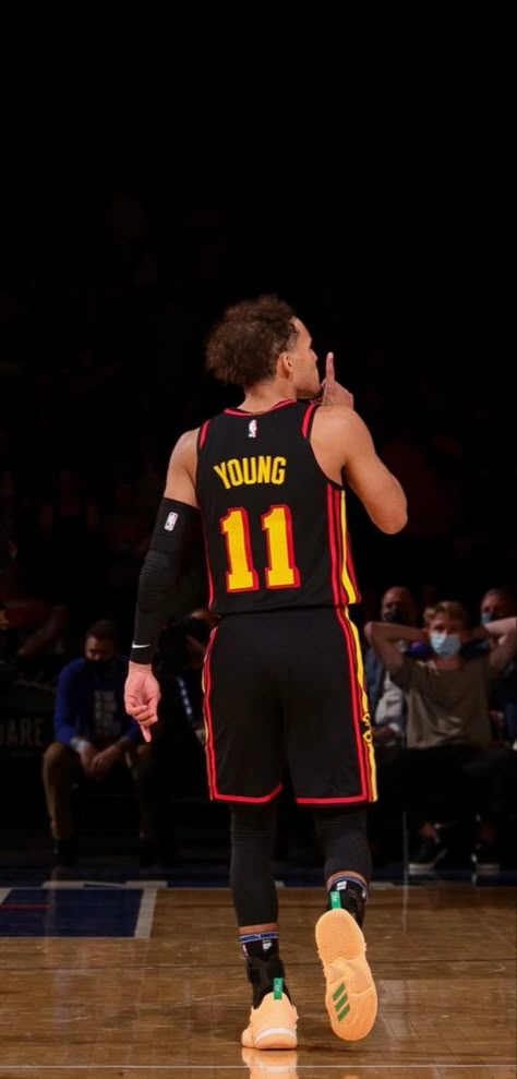 Tray Young Wallpaper, Trae Young Pfp, Hooper Wallpapers, Traeyoung Nba, Atlanta Hawks Wallpaper, Trae Young Wallpaper, Trae Young Nba, All Nba Players, Basketball Uniforms Design