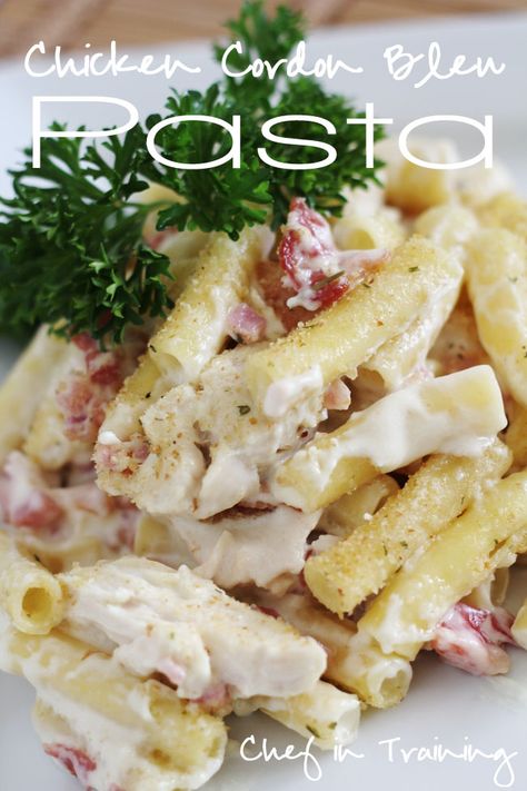 Chicken Cordon Bleu Pasta!... One of the best dinners I ever had! It is SO good! Loaf Packaging, Cordon Bleu Pasta, Chicken Cordon Bleu Pasta, Cordon Blue, Resep Pasta, Salad Pasta, Chicken Cordon, Bread Loaf, Fettuccine Alfredo