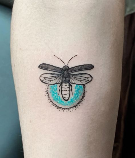 Lightning Bug Illustration, Firefly Tattoo Design, Firefly Tattoo Simple, Lighting Bug Tattoo, Ireland Tattoo Ideas, Lightning Bug Tattoo, Firefly Drawing, Dino Tattoo, Firefly Tattoo