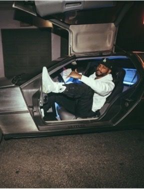 bryson tiller; trapsoul; rap; hip hop; car Trapsoul Aesthetic, Bryson Tiller Trapsoul, Street Aesthetic, Bryson Tiller, Sports Aesthetic, Rap Artists, Hip Hop Rap, Street Cars, Football Players