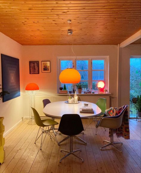 Apartment Inspiration, Desk Lamps, Space Age, Modern Retro, Interior Inspo, Aesthetic Room Decor, House Inspo, Apartment Living, New Room