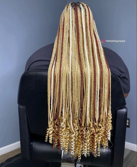 Baby Girl Braids, Knotless With Curly Ends, Mixed Color Braids, Brown Knotless, Cute Protective Styles, Long Knotless Braids, Knotless Braids With Curly Ends, Blonde Knotless, Colorful Braids