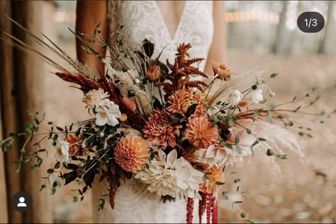 Fall Wedding Color Schemes, Fall Barn Wedding, Industrial Chic Wedding, Country Theme Wedding, Fall Wedding Bouquets, Fall Wedding Decorations, Fall Wedding Colors, Wedding Mood, Bridesmaid Bouquet