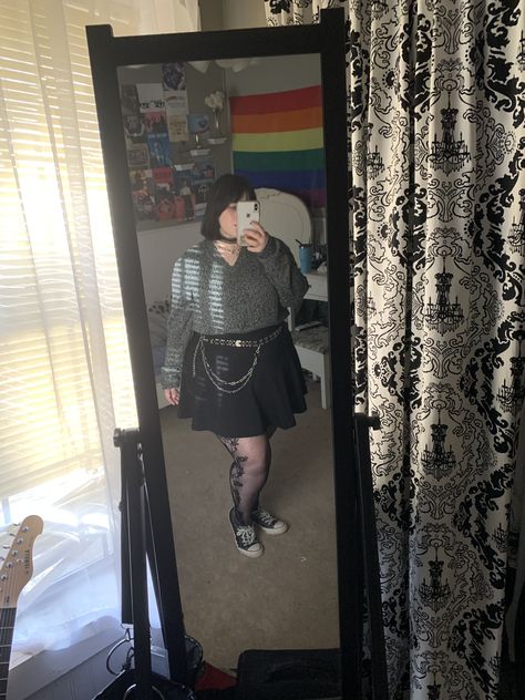 grunge alt thrifted emo egirl plus size fashion Plus Size Egirl Outfit, Egirl Plus Size, Plus Size E Girl, Grunge Outfits Edgy Plus Size, Plus Sized Alternative Fashion, Plus Size Emo, Plus Size Alt, Outfits Punk, Layered Dip