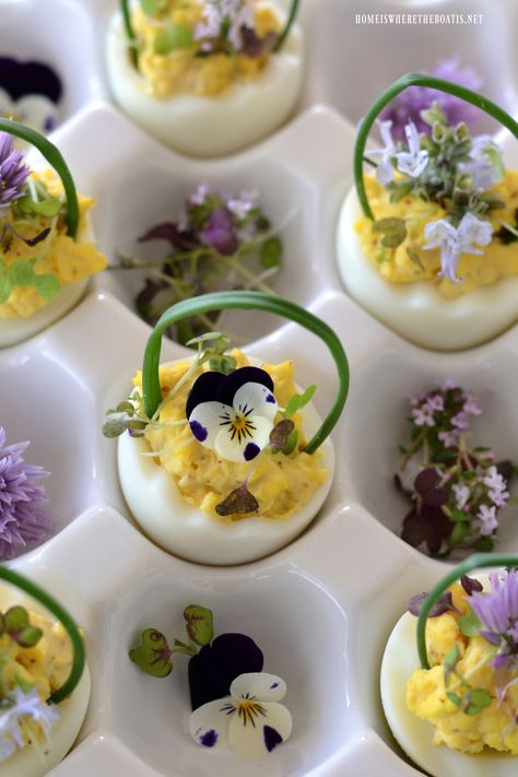 Bridal Party Foods, Egg Baskets, Dessert Hacks, Edible Flowers Recipes, Easter Appetizers, Peter Cottontail, Deviled Egg, Eggs Recipe, Food Garnishes