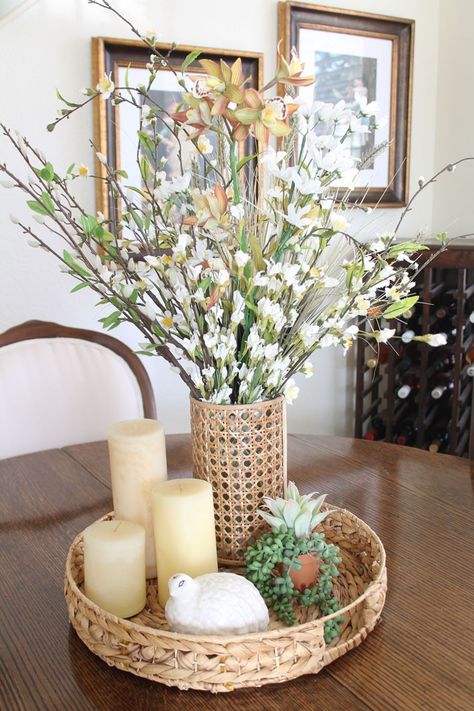 Summer Dining Room Table Decor, Fall Table Decorations Centerpieces, Summer Dining Table Decor, Summer Dining Room, Small Table Decor, Dining Table Decor Centerpiece, Summer Table Decor, Summer Table Decorations, Pretty Table Settings