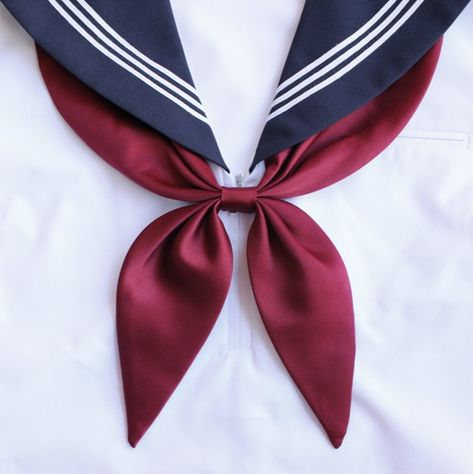 Toga Cosplay, Womens Ties, Bow Tie Women, Tie Scarf, Japanese School, Twilly, Junior High, Sarong, Goldfish