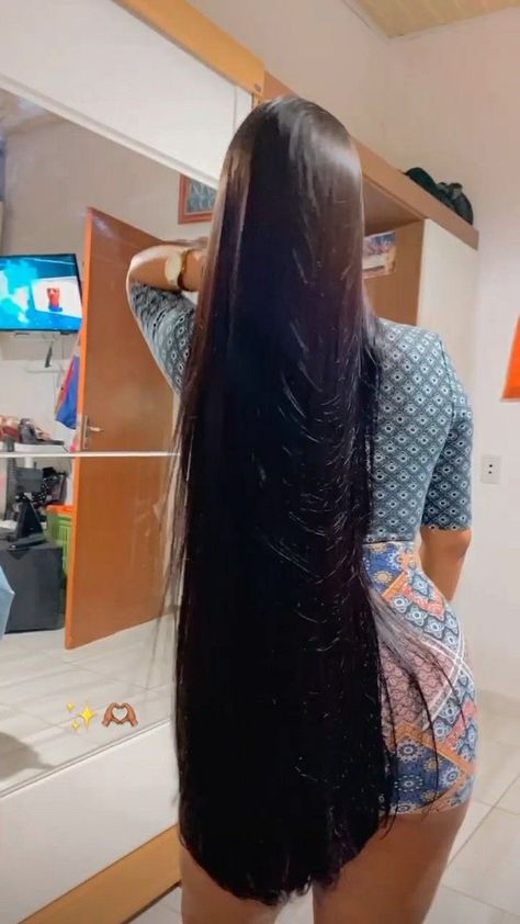 Long Silky Hair Brunettes, Mf Hussain, College Dress, Longest Hair, Models Outfits, Long Shiny Hair, Big Bun Hair, Extremely Long Hair, Long Silky Hair