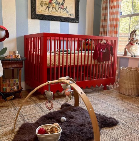 Red Alert 🚨 Our Moss Crib is also available in Tomato 🍅 #repost @snapsbyjaks #oeuffurniture #oeufmosscrib Red Crib Nursery, Blue And Red Nursery, Red Kids Room, Red Kids Rooms, Red Crib, Red Nursery, Crib Nursery, Space Decor, House Goals