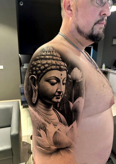 Realism Buddha Tattoo, Buddha Tattoo Design Men, Japanese Buddha Tattoo Design, Buddah Tattoo Designs, Thai Buddha Tattoo, Buddha Sleeve Tattoo, Buddhism Tattoo, Buddha Tattoo Sleeve, Buda Tattoo