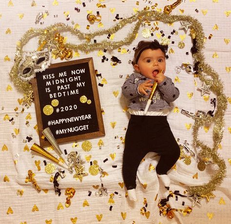 January Baby Monthly Photo Ideas, New Year Monthly Baby Picture, January Milestone Picture Ideas, New Years Milestone Picture, New Year Milestone Baby Picture, January Baby Photoshoot, January Baby Monthly Picture, New Years Baby Pictures, 4 Month Milestones Photo Ideas