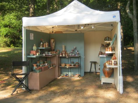 Jeff Brown Pottery: The Outdoor Booth Pottery Booth Display, Outdoor Booth, Craft Booth Design, Art Fair Display, Art Fair Booth, Farmers Market Booth, Vendor Booth Display, Farmers Market Display, Craft Fair Booth Display