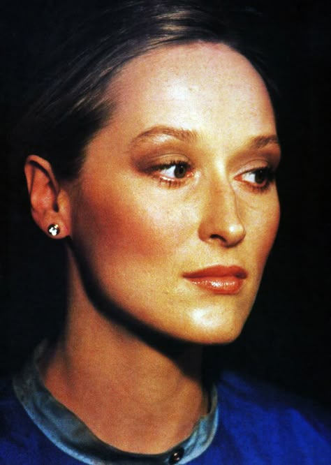 1978 MS Photoshoot_10 | #merylstreep #photoshoot #1978 Josh Duhamel, Alyson Hannigan, Diane Lane, Alyssa Milano, Portrait Photos, Matthew Mcconaughey, Jennifer Garner, Sandra Bullock, Meryl Streep