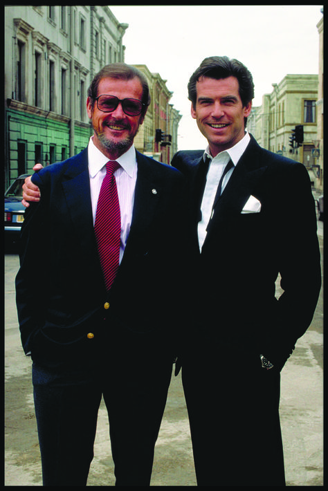 Roger Moore and Pierce Brosnan - Both played James Bond 007 Style, James Bond Actors, Don Corleone, George Lazenby, Men In Suits, John Barry, James Bond Style, James Bond Girls, Timothy Dalton