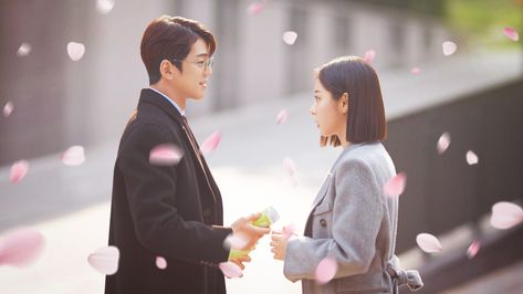 Business Proposal Second Lead Couple, Business Proposal Second Lead, Relationship Contract, Rich Guy, Kim Min-kyu, Fake Relationship, Normal Girl, Super Rich, Escape Reality