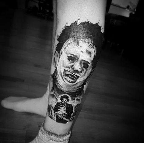 Leatherface tattoo Leather Face Texas Chainsaw Tattoo, Leatherface Tattoo Ideas, Texas Chainsaw Mascara Tattoo, Leather Face Tattoo Design, Leather Face Tattoo, Texas Chainsaw Tattoo, Leatherface Drawing, Leather Face Texas Chainsaw, Leatherface Tattoo