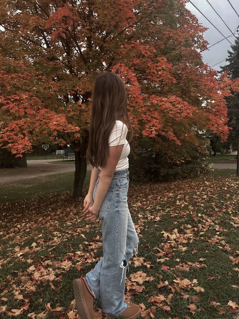 #fall #leaves #fall #aesthetic #photoshoot #inspo #ideas #autumn #inspiration #trendy #fashion #tiktok #sunset Fall Leaves Photoshoot, Fall Poses For Instagram, Fall Aesthetic Photoshoot, Fall Poses, Fall Pics, Instagram Photoshoot, Fashion Tiktok, Aesthetic Photoshoot, Leaves Fall