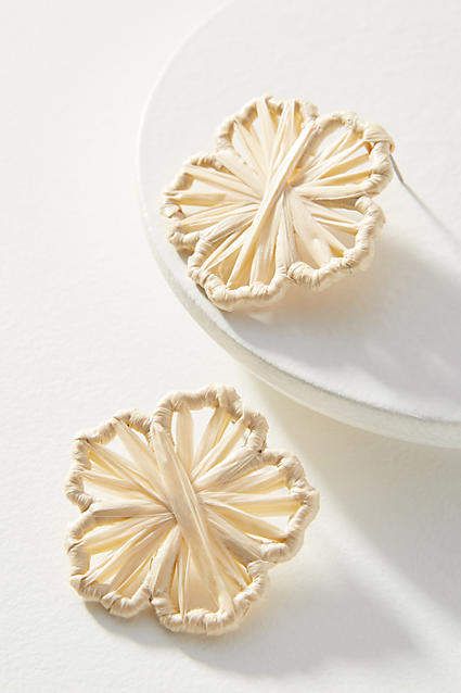 BaubleBar Straw Flower Post Earrings #ad #AnthroFave #AnthroRegistry Anthropologie #Anthropologie  #musthave #styleinspiration  #ootd #newarrivals #outfitideas #wishlist #bohostyle #bohooutfit #bohemian Raffia Crafts, Straw Earrings, Textile Earrings, Island Jewelry, Diy Home Decor Ideas, How To Make Paper Flowers, Floral Bracelet, Beautiful Paper, Textile Jewelry