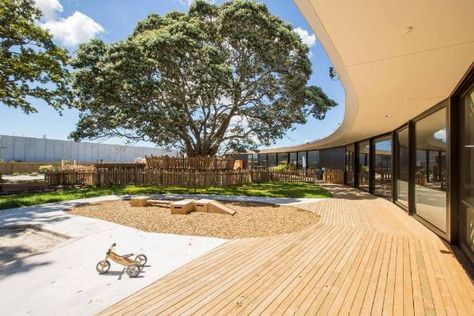 English Oak Tree, School Reference, Preschool Designs, Early Childhood Centre, Kindergarten Design, School Interior, Early Learning Centre, Childcare Center, Preschool Classroom