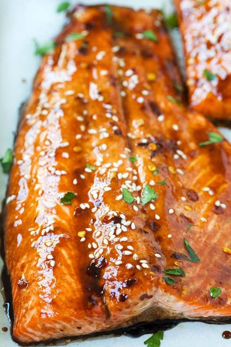 Soy glazed salmon garnished with white sesame and chopped parsley, ready to be eaten. Wild Salmon Recipe Baked, The Best Baked Salmon, Best Baked Salmon, Sockeye Salmon Recipes, Soy Glazed Salmon, Wild Salmon Recipe, Oven Baked Salmon Recipes, Salmon Recipes Oven, Oven Salmon