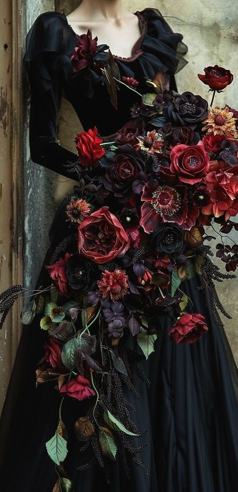 Black Cascading Bouquet, Persephone Bouquet, Persephone And Hades Wedding, Goth Wedding Flowers, Gothic Bouquet Wedding, Goth Flower Bouquet, Goth Wedding Bouquet, Goth Wedding Decorations, Goth Bouquet