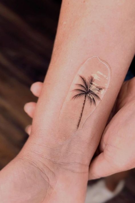 Geometric Line Tattoo, Hawaii Tattoos, Minimalistic Tattoo, Palm Tattoos, Palm Tree Tattoo, Face Drawing Reference, Leg Sleeve Tattoo, Minimalist Tattoos, Waves Tattoo