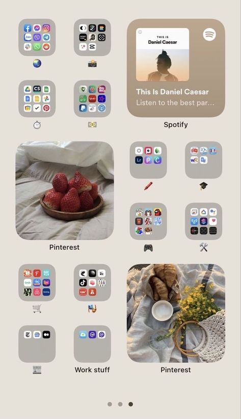 Aesthetic Iphone Lay Out, Basic Iphone Backgrounds, Aesthic Phone Organization Iphone, Aesthic Iphone Homescreen, Aethstetic Home Screen Layout, Cute Ways To Set Up Your Homescreen, Phone Theam Idea, Aesthetic Iphone Setup Ios 16, Custom Home Screen Ideas