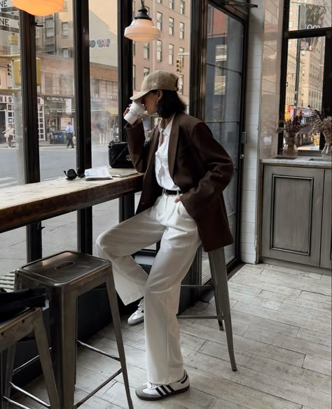 Elegant Classy Outfits, Samba Outfit, Autumn Outfits, Rainy Day Outfit, Old Money Aesthetic, Outfit Inspo Fall, 가을 패션, Autumn Outfit, Professional Outfits